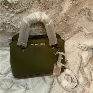 Shoulder bag